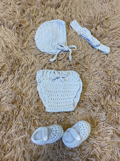 Little Lady Newborn Bonnet & Bloomer Set